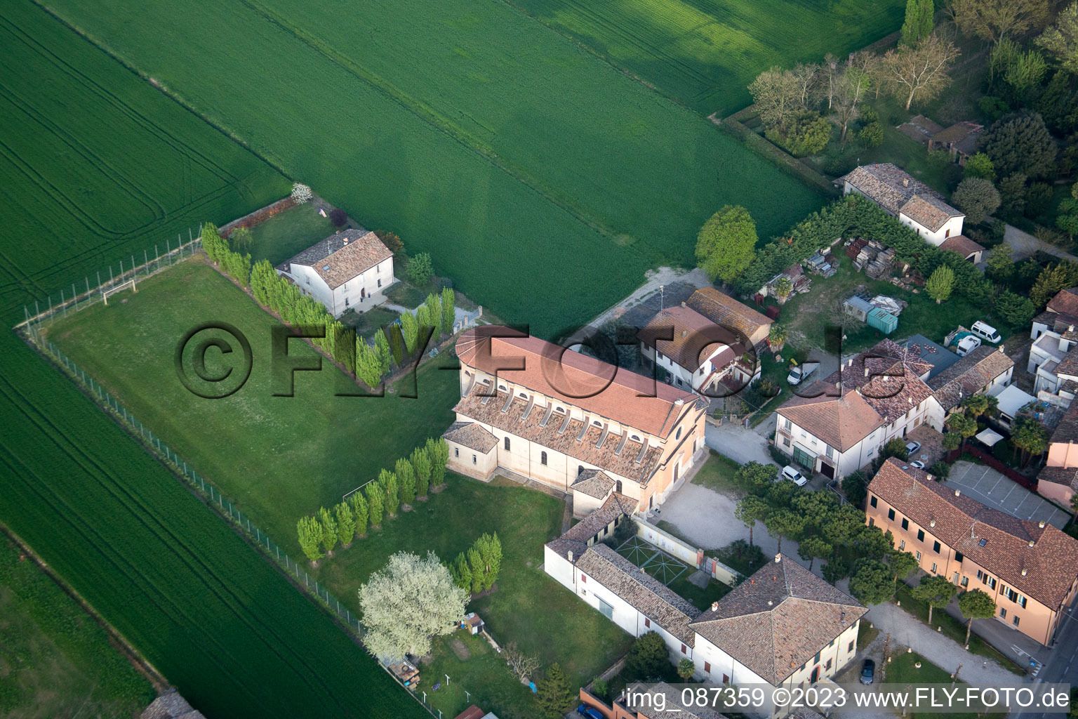 Sant'Alberto im Bundesland Emilia-Romagna, Italien von oben
