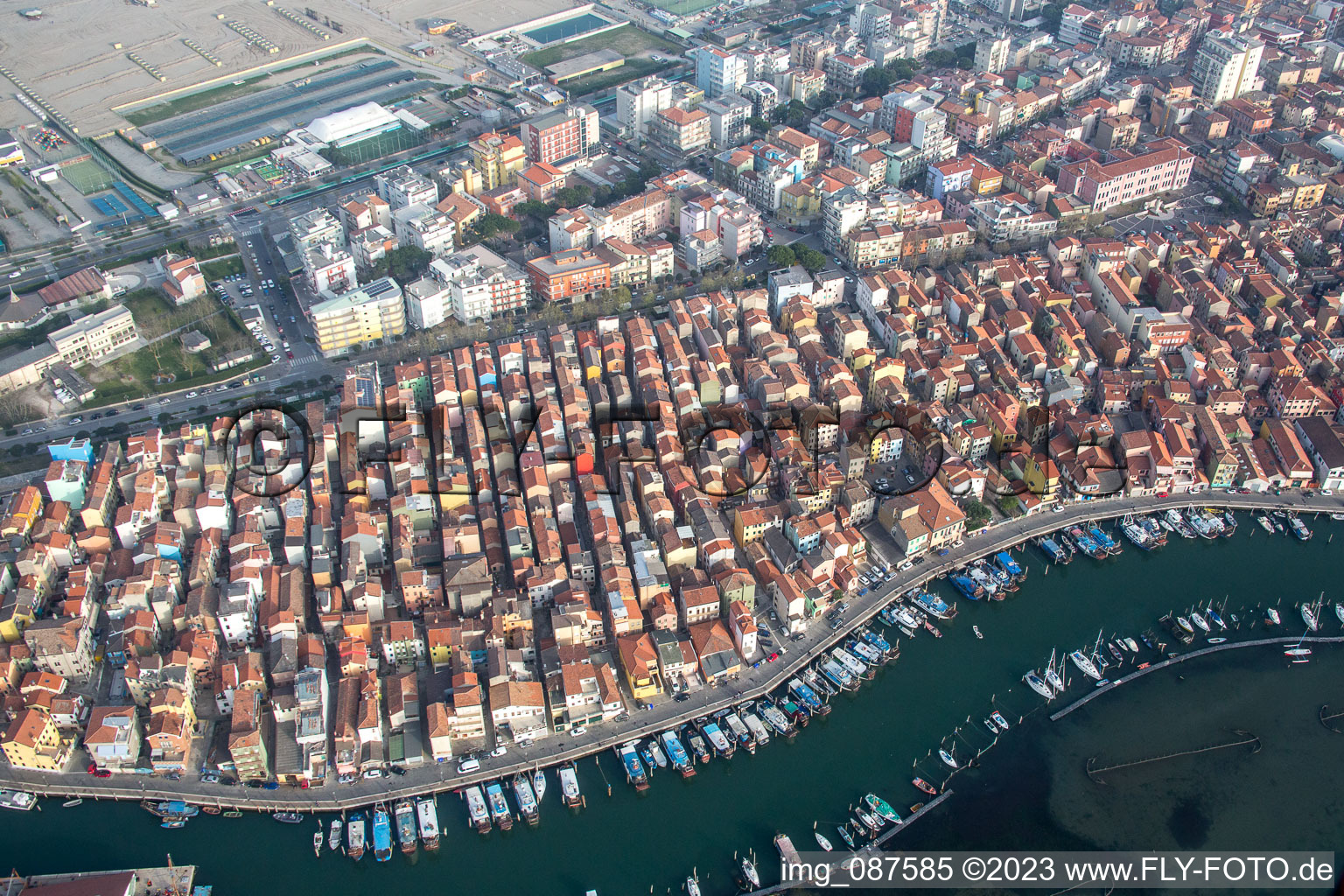 Sottomarina im Bundesland Venetien, Italien aus der Luft betrachtet
