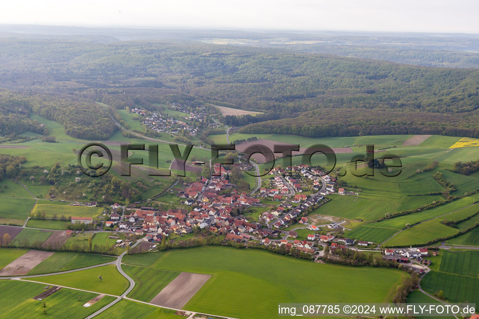 Dorf - Ansicht im Ortsteil Prüßberg in Michelau im Steigerwald im Bundesland Bayern, Deutschland