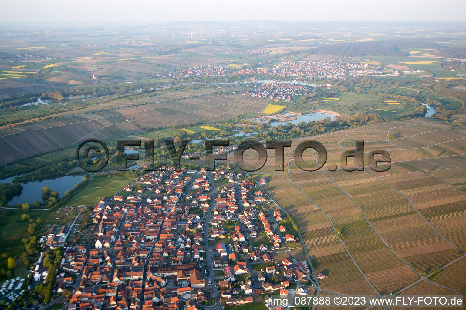 Nordheim am Main im Bundesland Bayern, Deutschland aus der Luft betrachtet