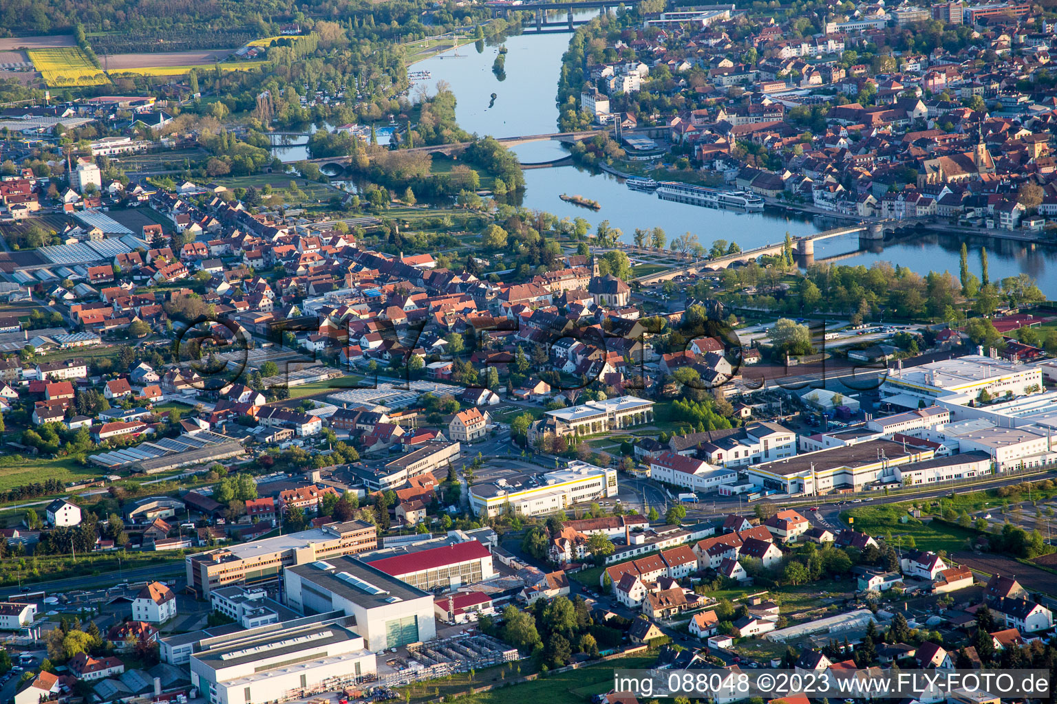 Luftaufnahme von Kitzingen im Bundesland Bayern, Deutschland