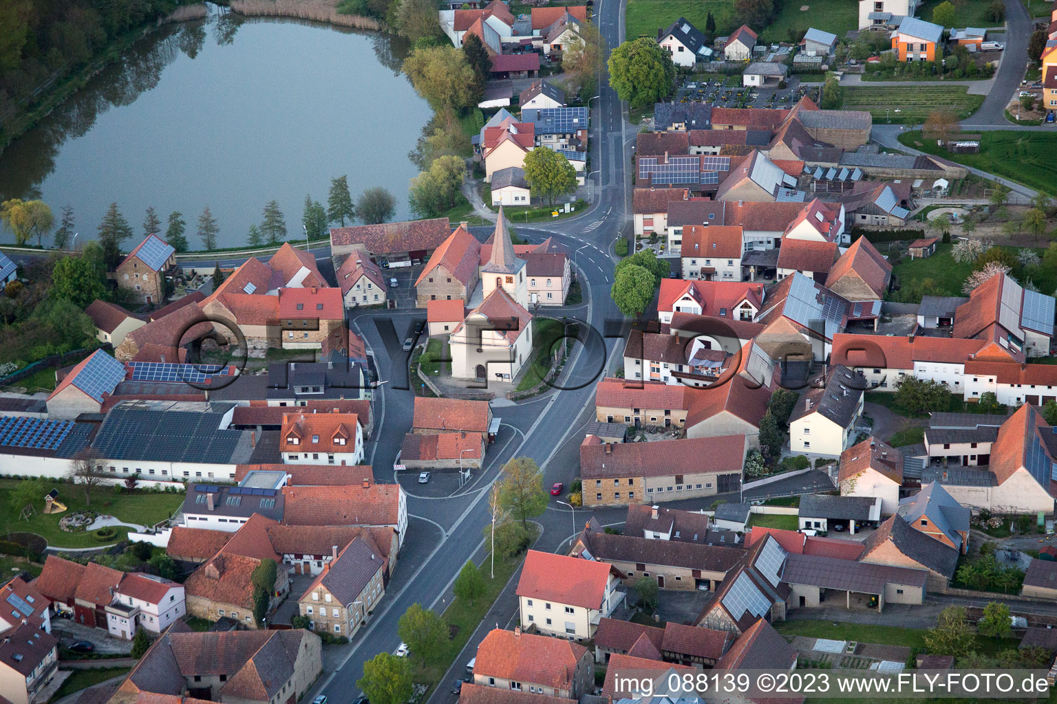 Luftaufnahme von Mönchstockheim im Bundesland Bayern, Deutschland