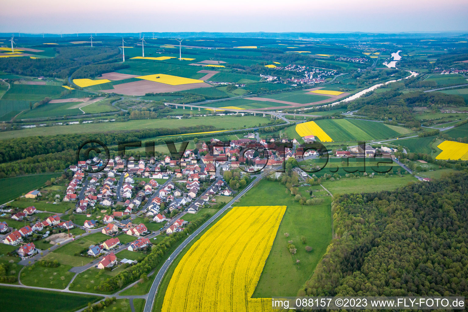 Luftbild von Weyer in Gochsheim im Bundesland Bayern, Deutschland