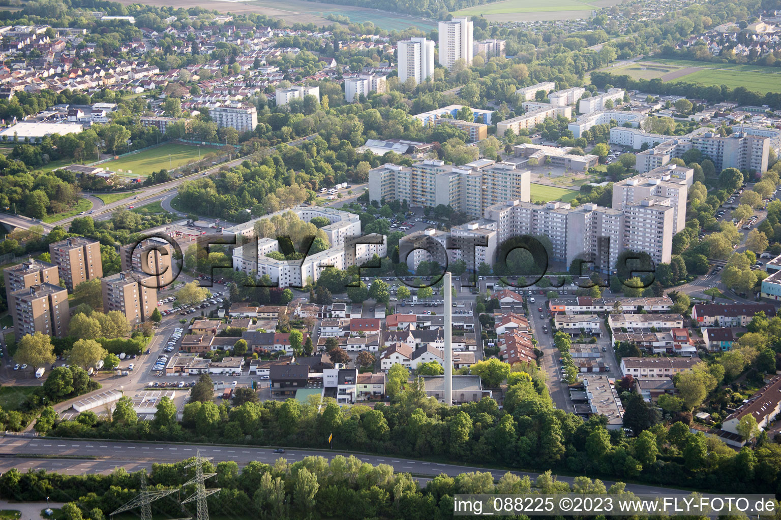 Luftbild von Ortsteil Pfingstweide in Ludwigshafen am Rhein im Bundesland Rheinland-Pfalz, Deutschland