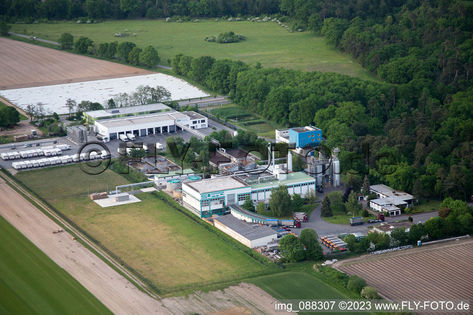 Drohnenaufname von Hüttenfeld im Bundesland Hessen, Deutschland
