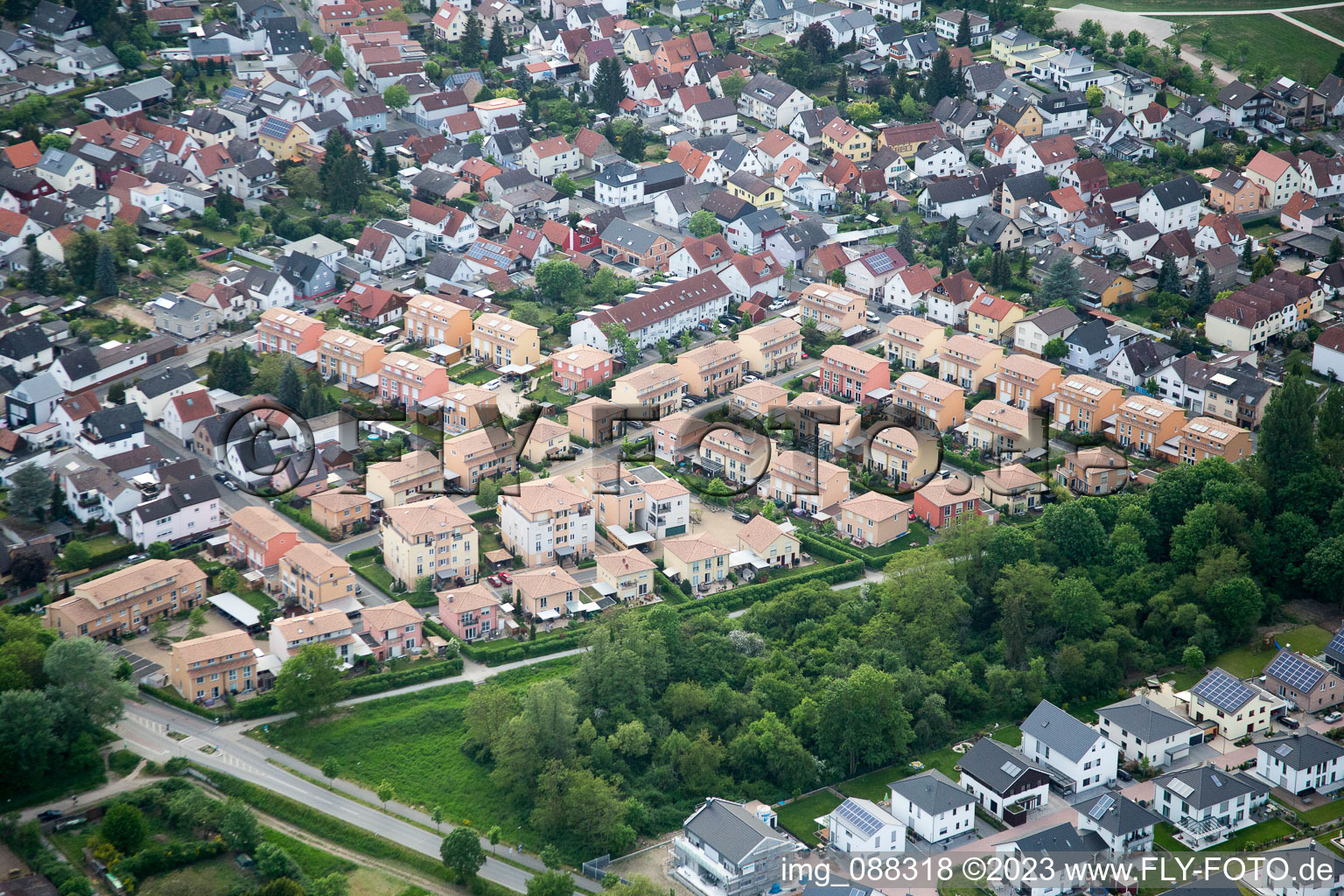 Drohnenbild von Lorsch im Bundesland Hessen, Deutschland
