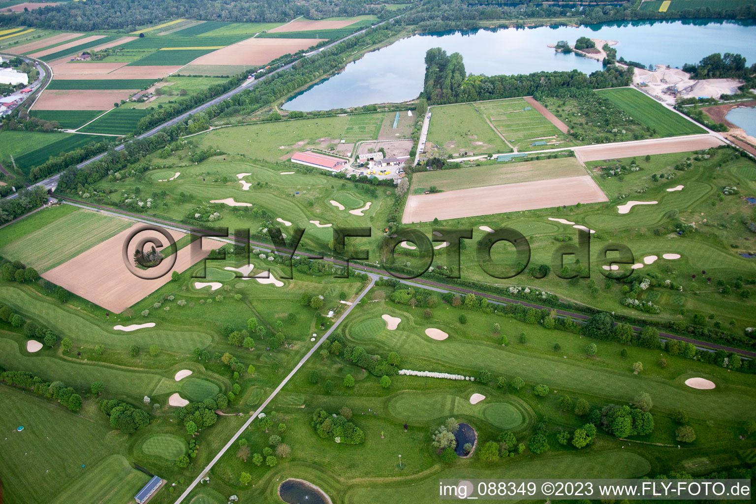 Bensheim, Golfplatz im Bundesland Hessen, Deutschland von oben gesehen