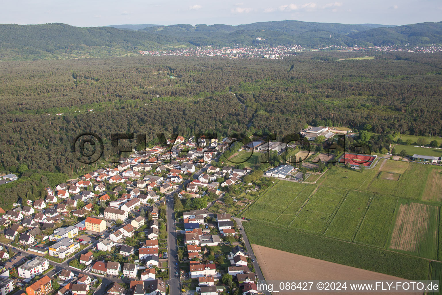 Pfungstadt im Bundesland Hessen, Deutschland vom Flugzeug aus