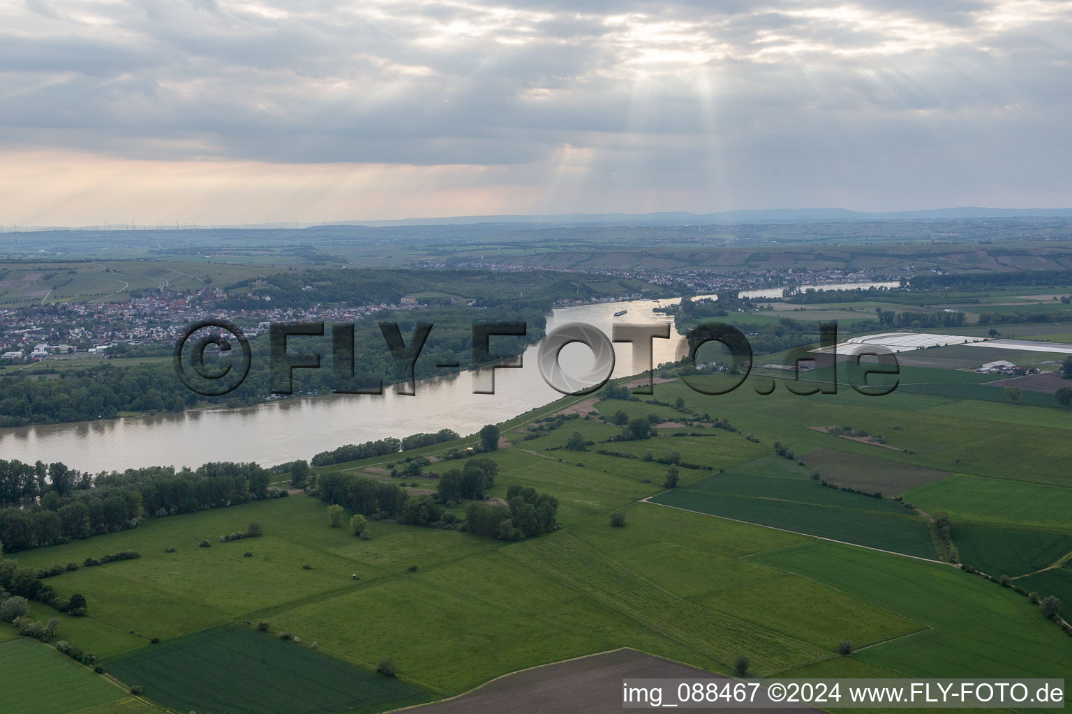 Luftbild von Oppenheim im Bundesland Rheinland-Pfalz, Deutschland