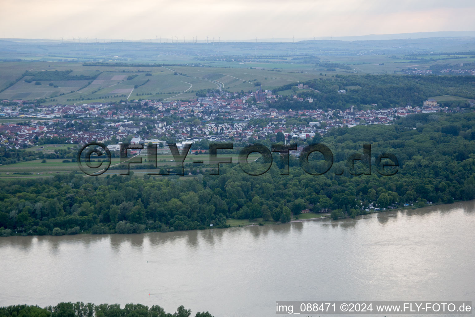 Luftaufnahme von Oppenheim im Bundesland Rheinland-Pfalz, Deutschland