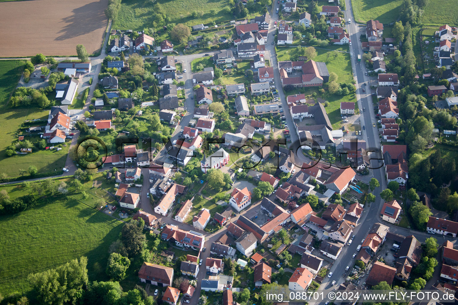 Dorf - Ansicht im Ortsteil Ernsthofen in Modautal im Bundesland Hessen, Deutschland