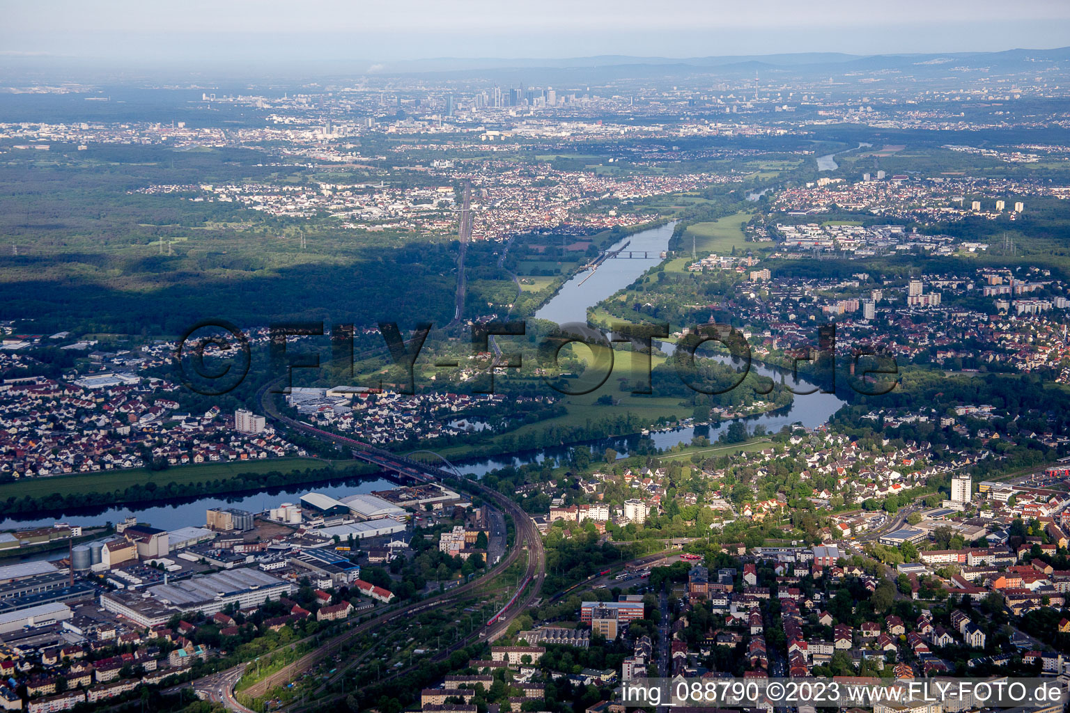 Luftbild von Hanau im Bundesland Hessen, Deutschland