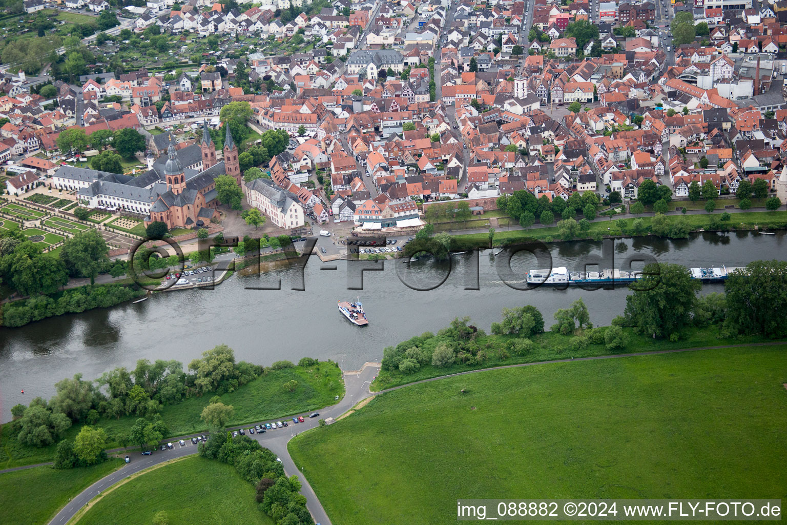 Seligenstadt im Bundesland Hessen, Deutschland aus der Vogelperspektive