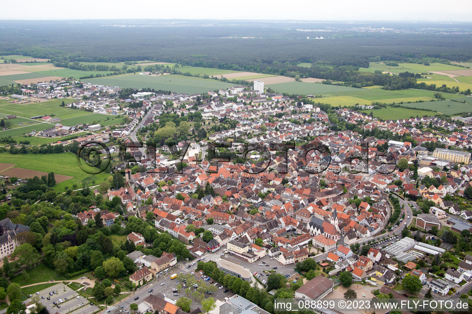 Babenhausen im Bundesland Hessen, Deutschland aus der Vogelperspektive