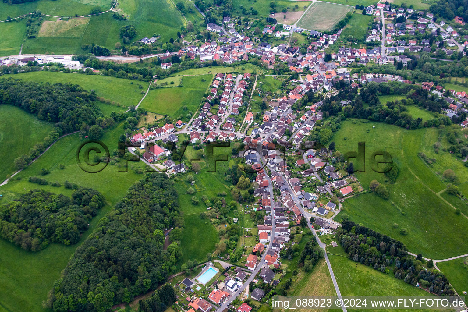 Ober-Beerbach von Nordosten in Seeheim-Jugenheim im Bundesland Hessen, Deutschland