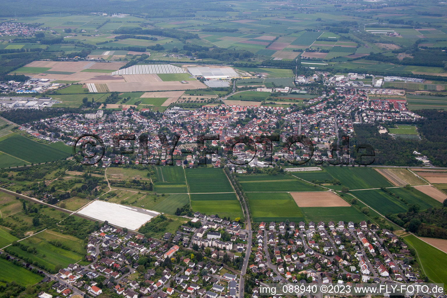 Jugenheim an der Bergstrasse im Bundesland Hessen, Deutschland von einer Drohne aus