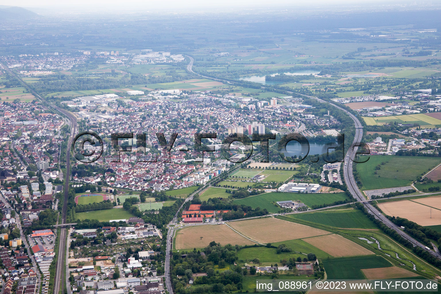 Schrägluftbild von Bensheim im Bundesland Hessen, Deutschland