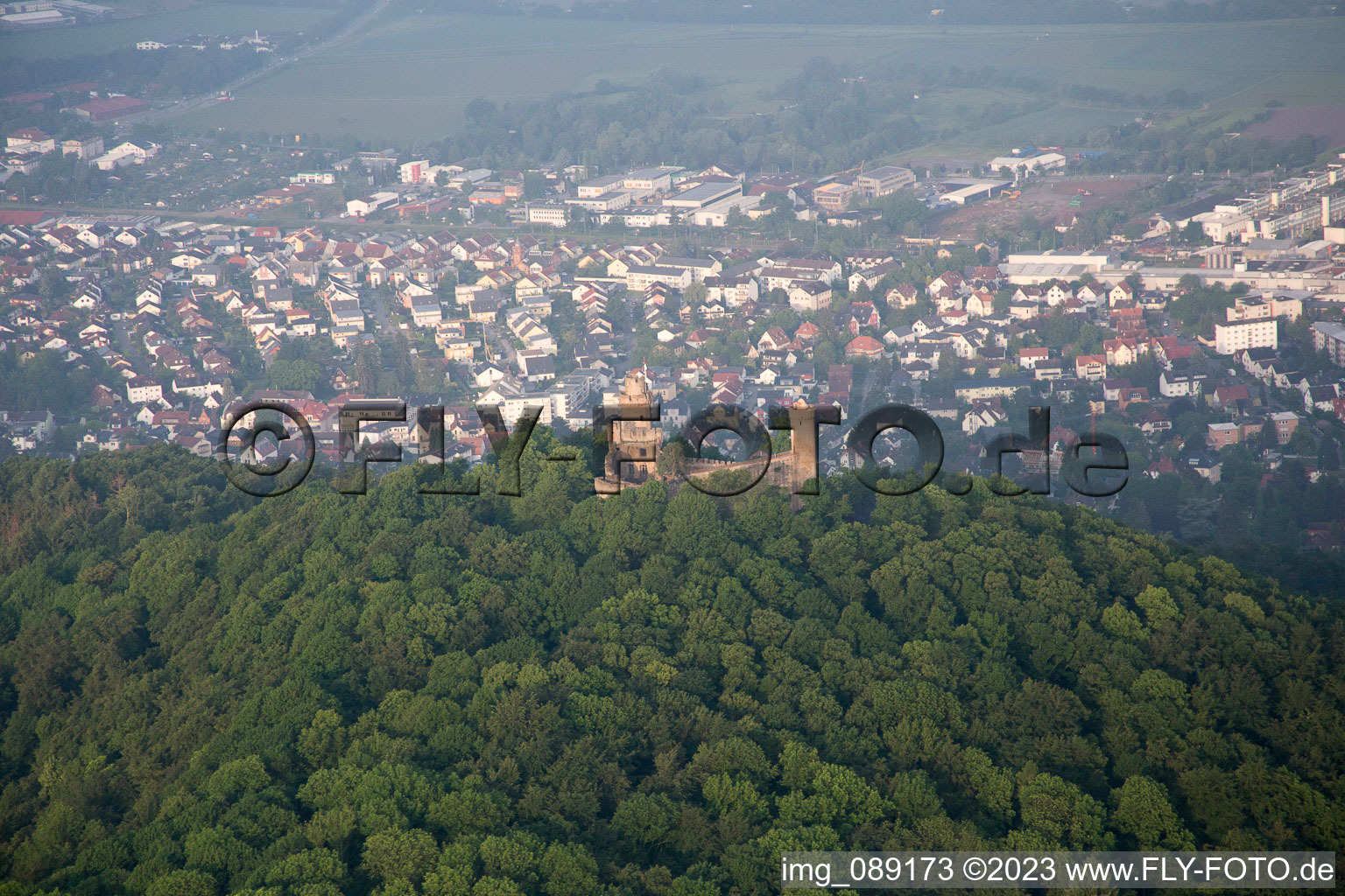 Luftbild von Auerbach, Schloß Auerbach im Bundesland Hessen, Deutschland