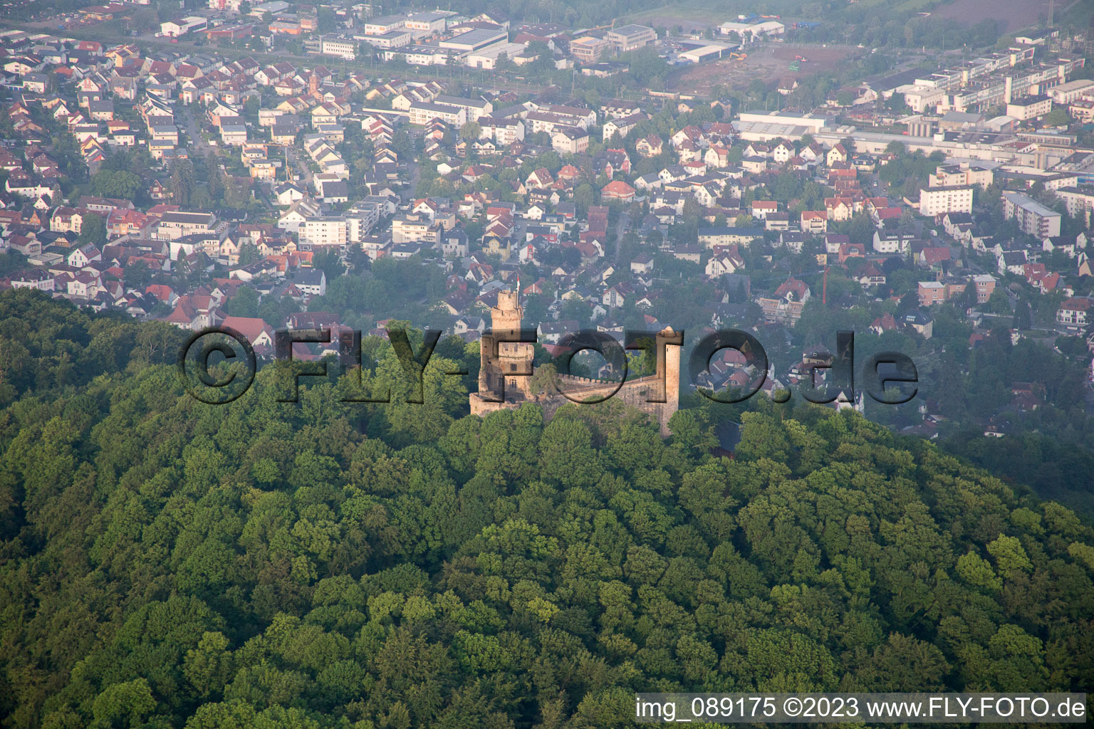 Luftaufnahme von Auerbach, Schloß Auerbach im Bundesland Hessen, Deutschland