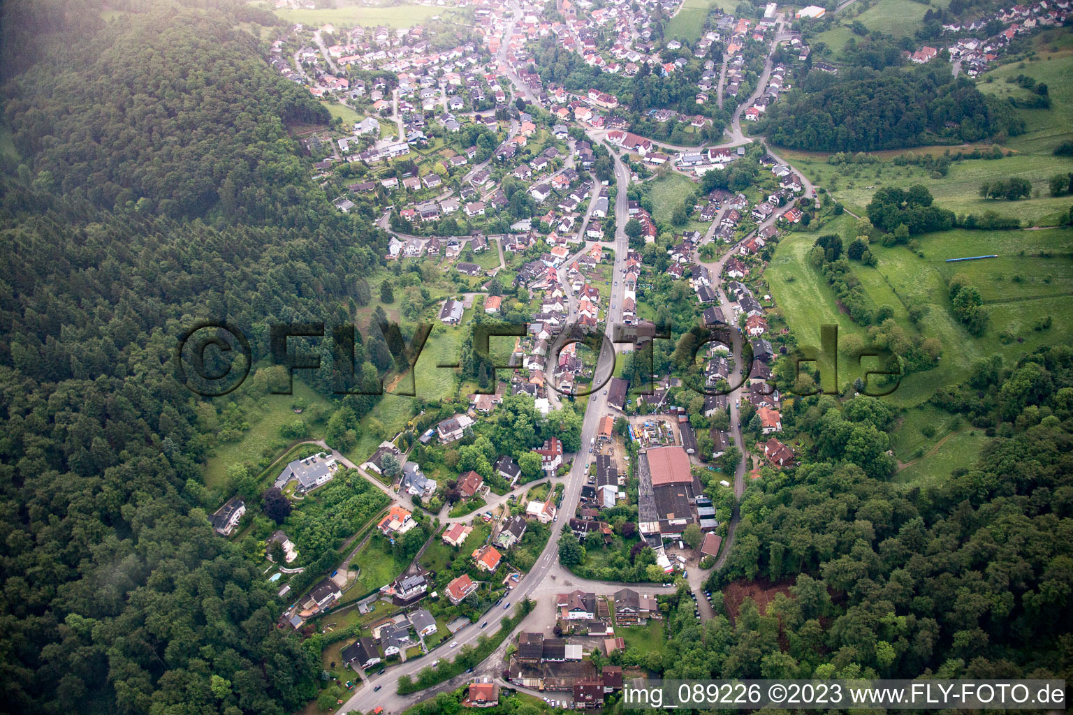 Luftbild von Kirschhausen im Bundesland Hessen, Deutschland