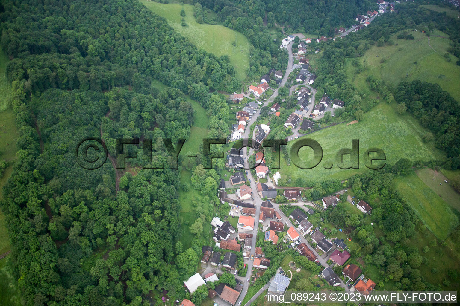 Luftaufnahme von Laudenbach im Bundesland Baden-Württemberg, Deutschland