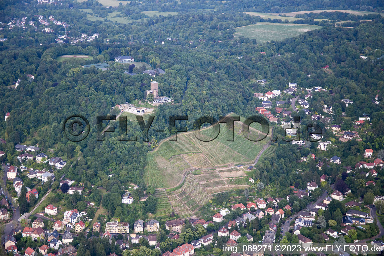 Luftbild von Durlach Turmberg in Karlsruhe im Bundesland Baden-Württemberg, Deutschland