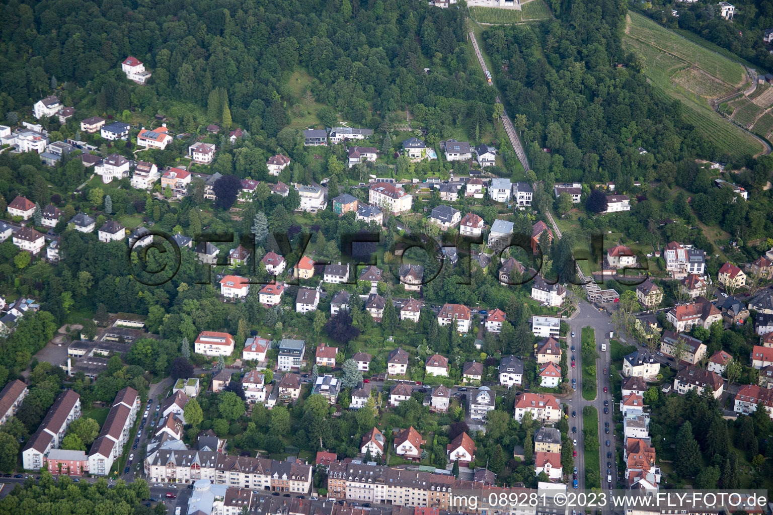 Luftbild von Turmbergstr im Ortsteil Durlach in Karlsruhe im Bundesland Baden-Württemberg, Deutschland