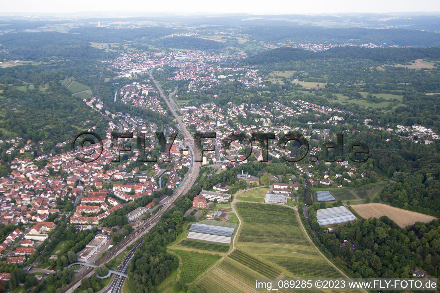Ortsteil Grötzingen in Karlsruhe im Bundesland Baden-Württemberg, Deutschland aus der Luft