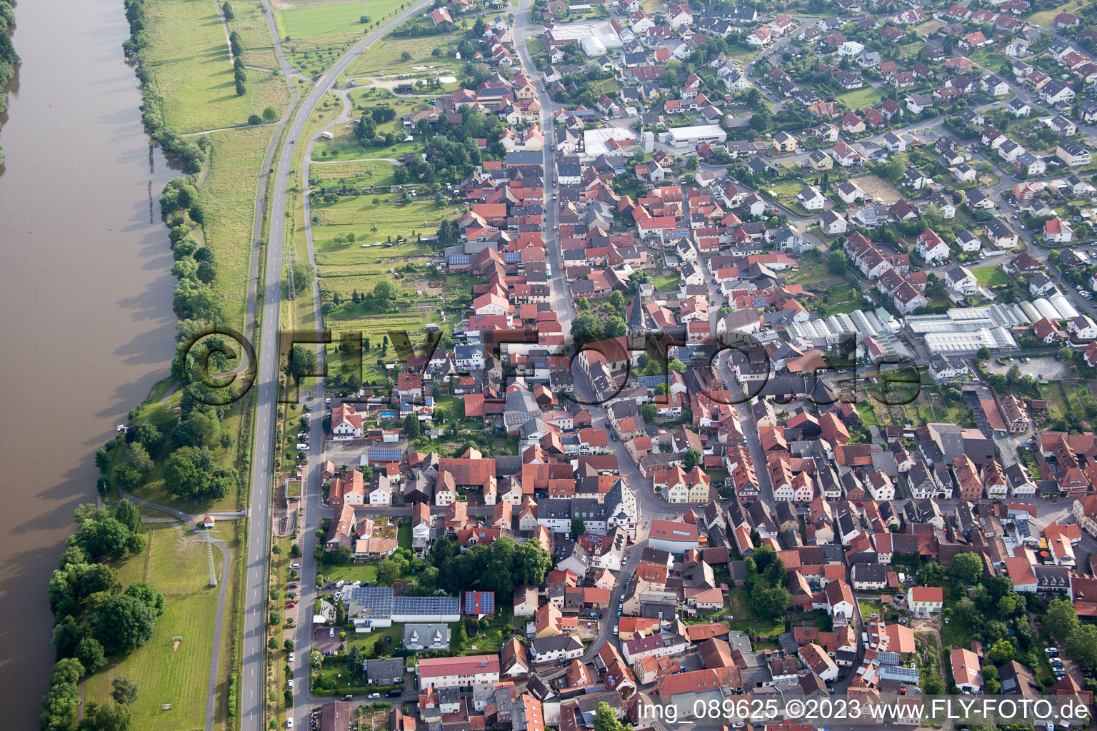 Luftbild von Bürgstadt im Bundesland Bayern, Deutschland