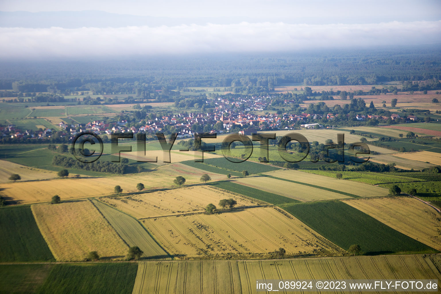 Kapsweyer im Bundesland Rheinland-Pfalz, Deutschland von einer Drohne aus