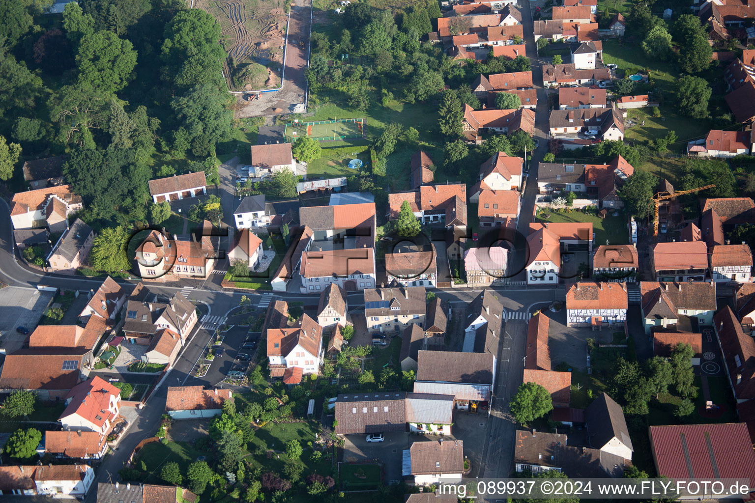 Ortsteil Altenstadt in Wissembourg im Bundesland Bas-Rhin, Frankreich von der Drohne aus gesehen