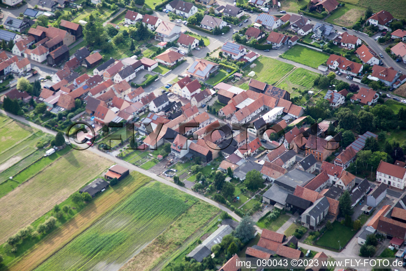 Drohnenaufname von Herxheimweyher im Bundesland Rheinland-Pfalz, Deutschland