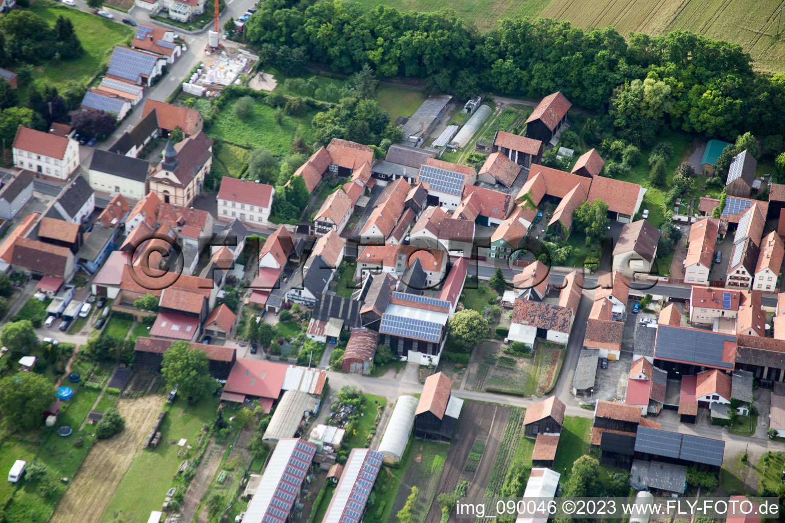 Herxheimweyher im Bundesland Rheinland-Pfalz, Deutschland von einer Drohne aus