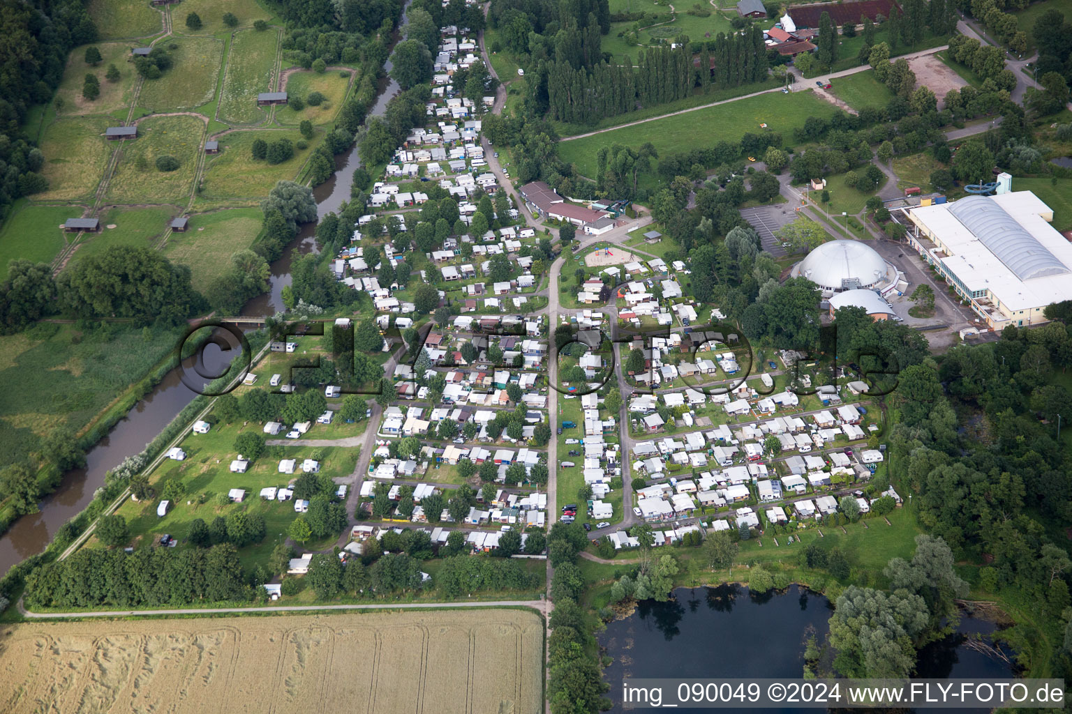 Rülzheim im Bundesland Rheinland-Pfalz, Deutschland aus der Vogelperspektive