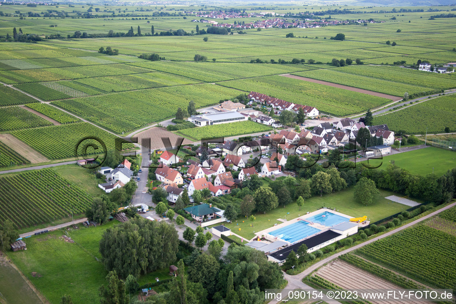 Luftaufnahme von Hainfeld, Eckel im Bundesland Rheinland-Pfalz, Deutschland