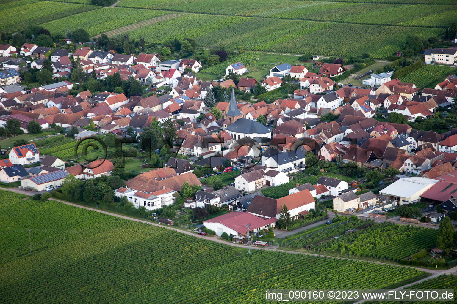 Luftaufnahme von Roschbach im Bundesland Rheinland-Pfalz, Deutschland