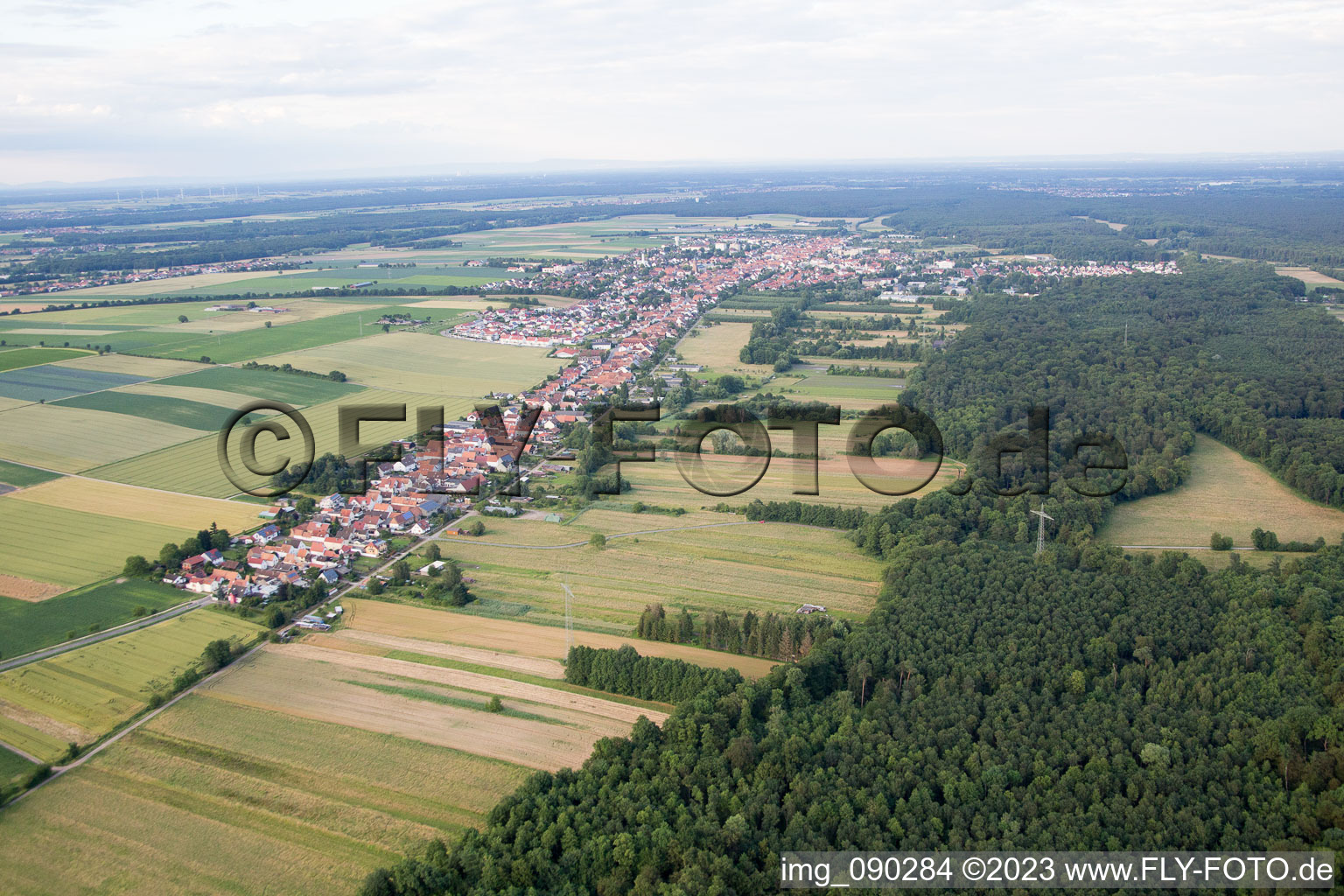 Kandel, Saarstr im Bundesland Rheinland-Pfalz, Deutschland von der Drohne aus gesehen