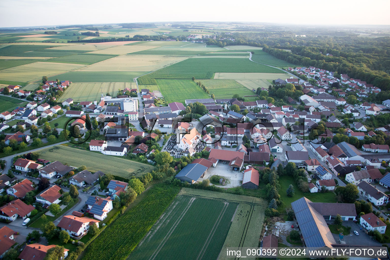 Luftbild von Oberpöring im Bundesland Bayern, Deutschland