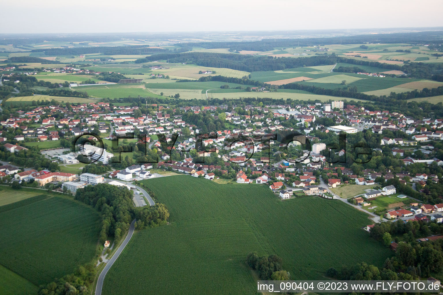 Landau an der Isar im Bundesland Bayern, Deutschland aus der Luft