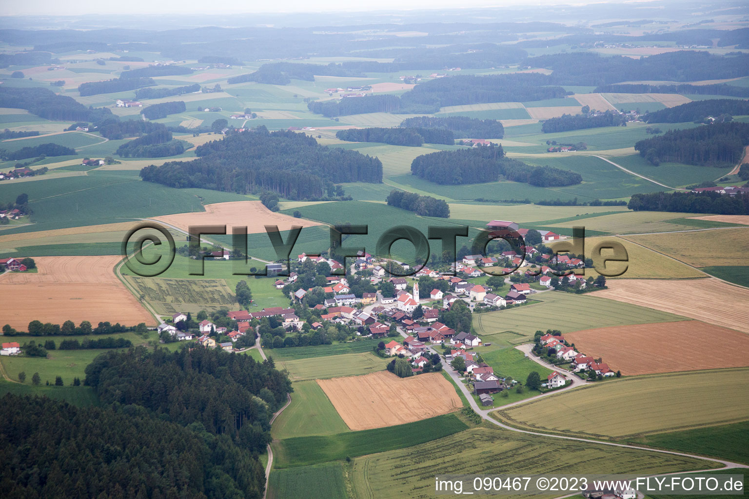 Luftaufnahme von Falkenberg im Bundesland Bayern, Deutschland