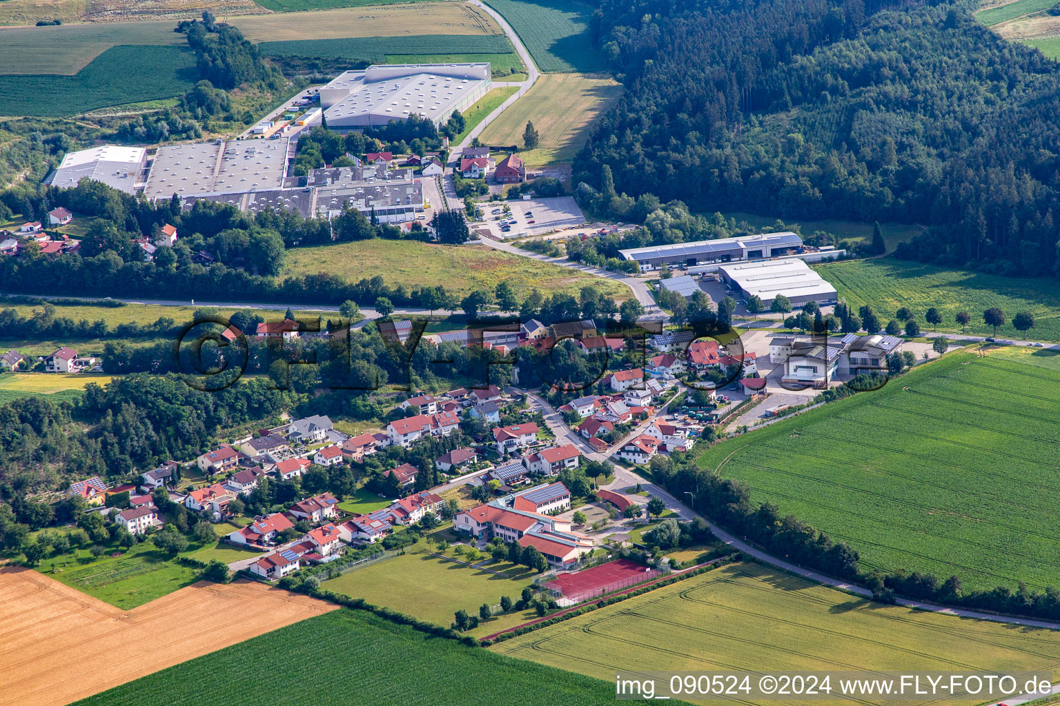 Luftbild von Ortsteil Unterhollerau in Moosthenning im Bundesland Bayern, Deutschland