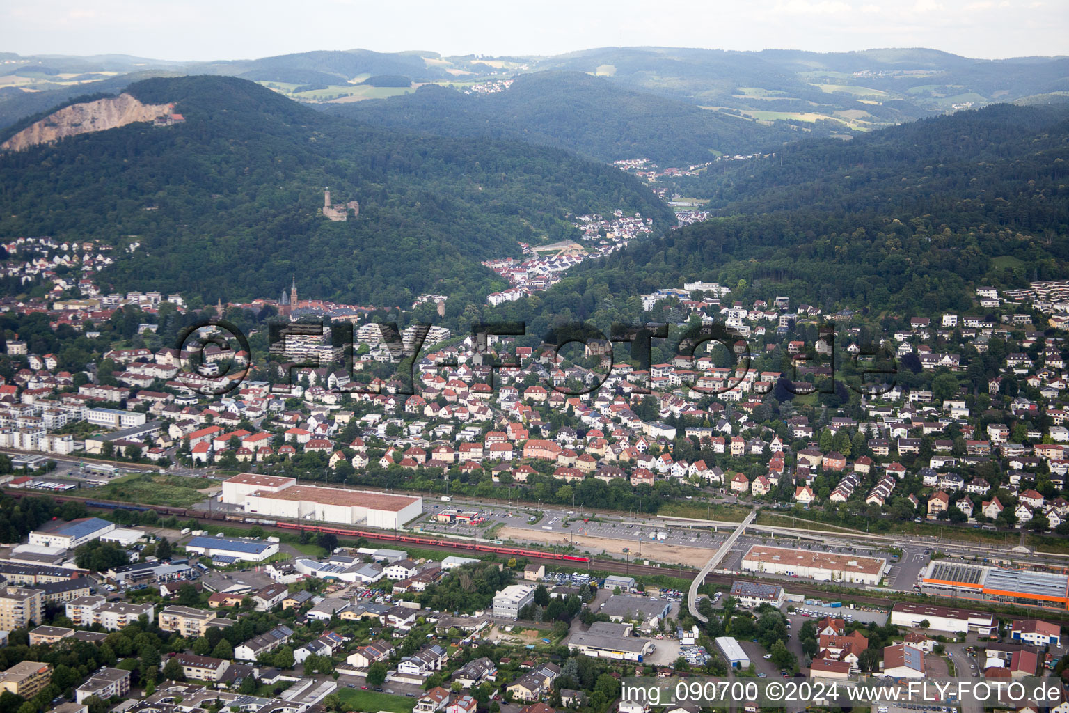 Drohnenaufname von Weinheim im Bundesland Baden-Württemberg, Deutschland