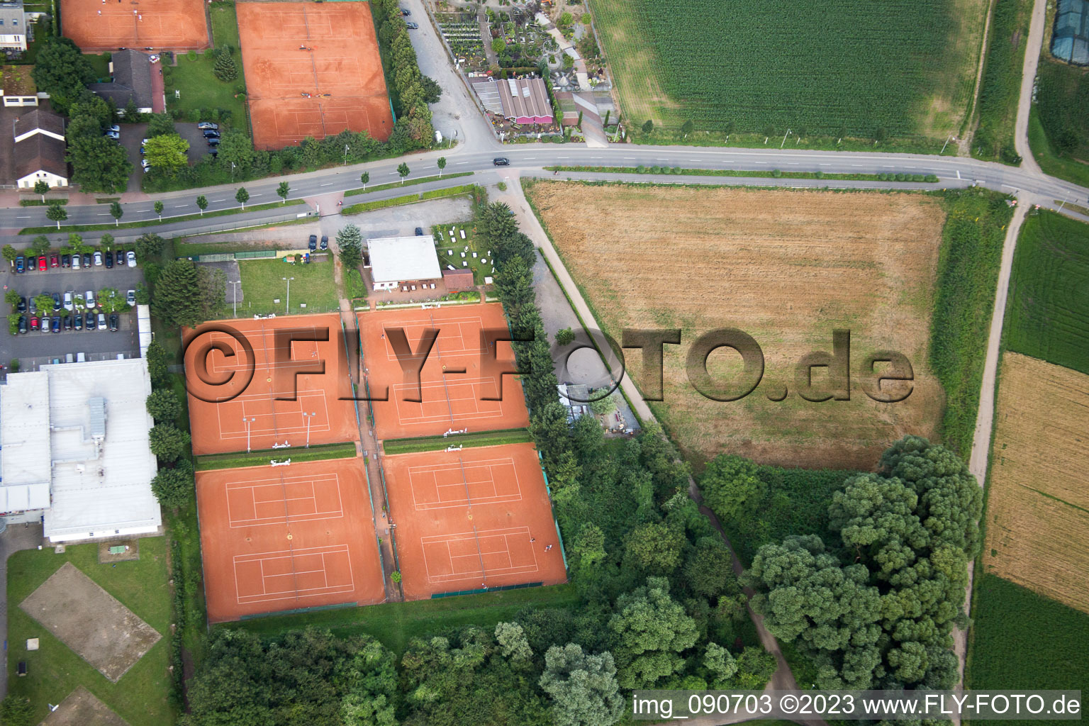 Weinheim im Bundesland Baden-Württemberg, Deutschland von einer Drohne aus