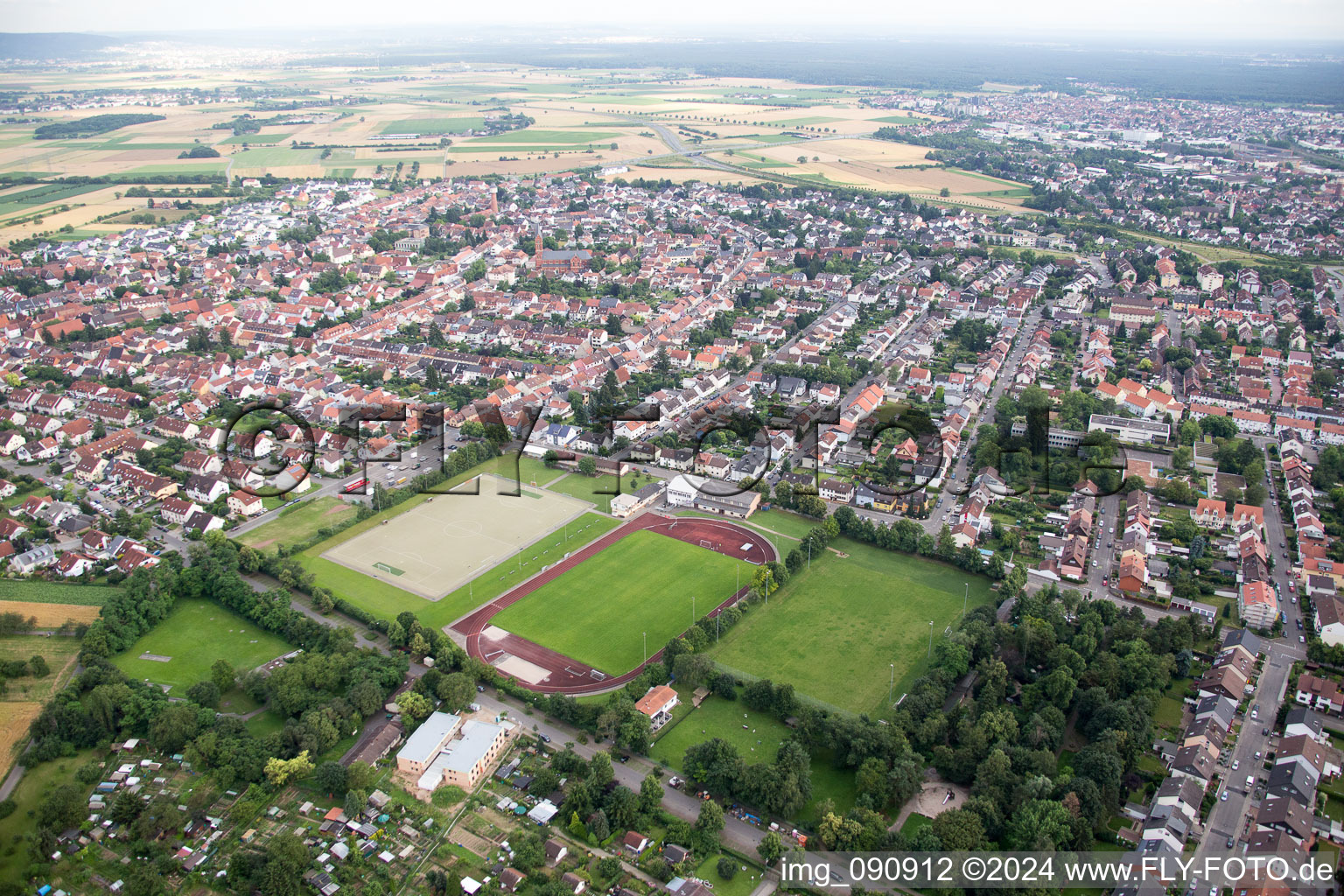 Plankstadt im Bundesland Baden-Württemberg, Deutschland aus der Luft