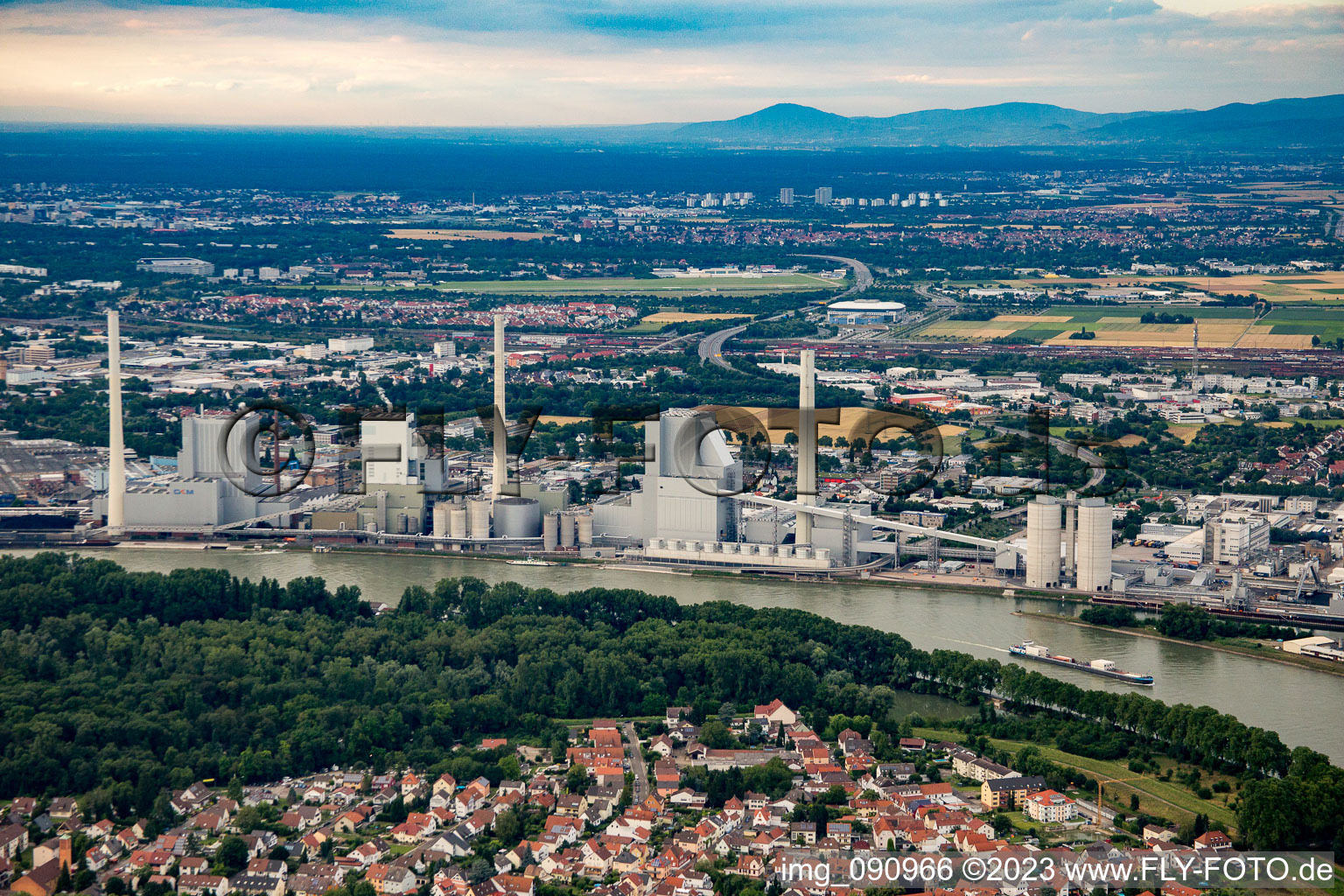 Luftaufnahme von GKM im Ortsteil Neckarau in Mannheim im Bundesland Baden-Württemberg, Deutschland