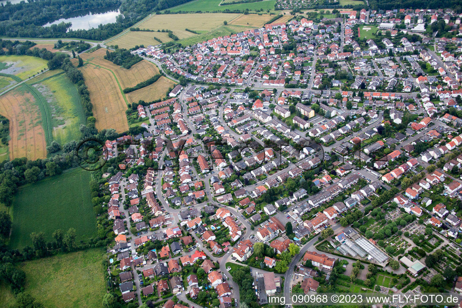 Drohnenaufname von Altrip im Bundesland Rheinland-Pfalz, Deutschland