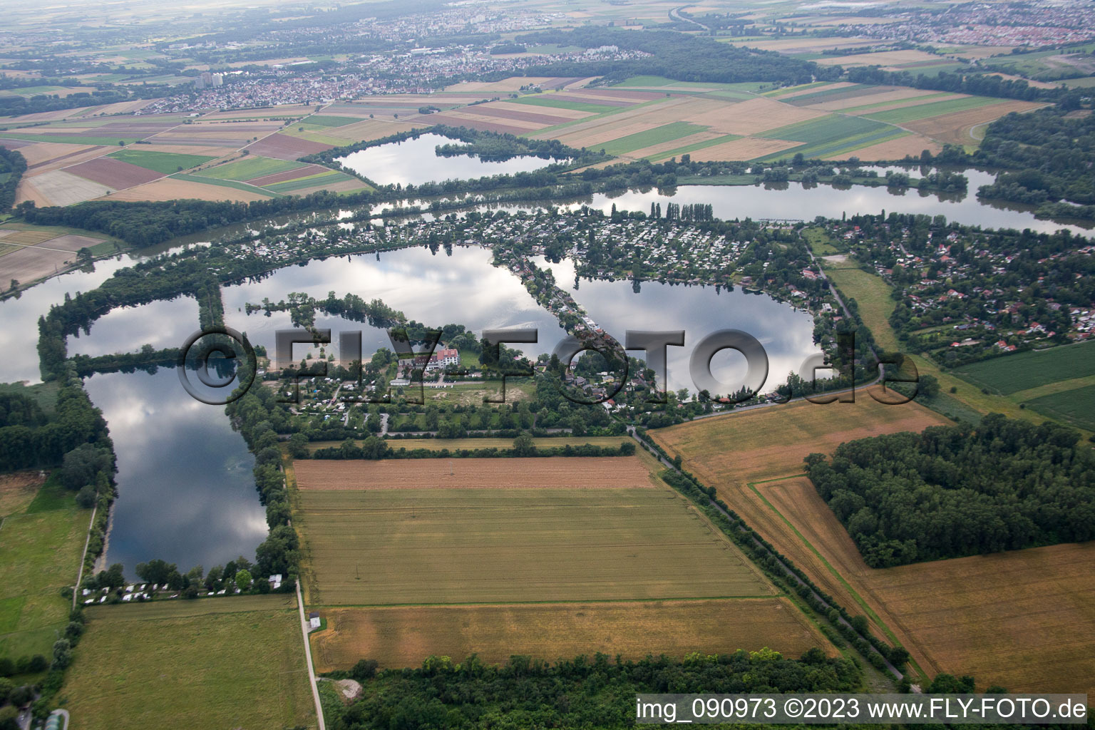 Luftbild von Altrip, Blaue Adria im Bundesland Rheinland-Pfalz, Deutschland
