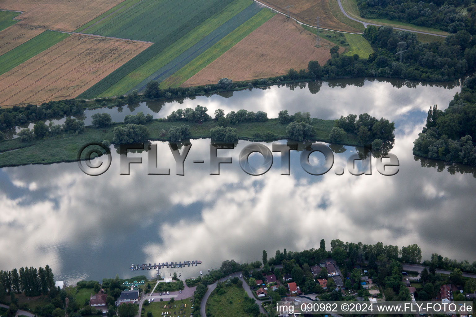 Altrip, Blaue Adria im Bundesland Rheinland-Pfalz, Deutschland vom Flugzeug aus