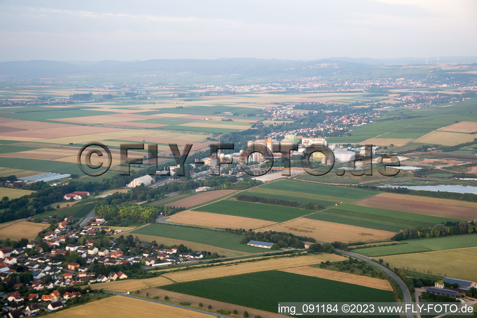 Luftbild von Offstein im Bundesland Rheinland-Pfalz, Deutschland