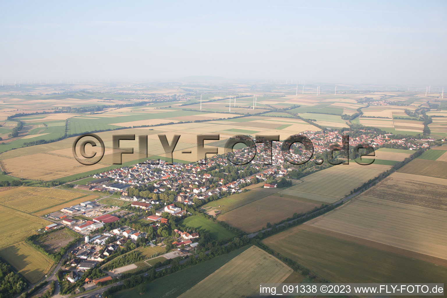 Undenheim im Bundesland Rheinland-Pfalz, Deutschland aus der Luft